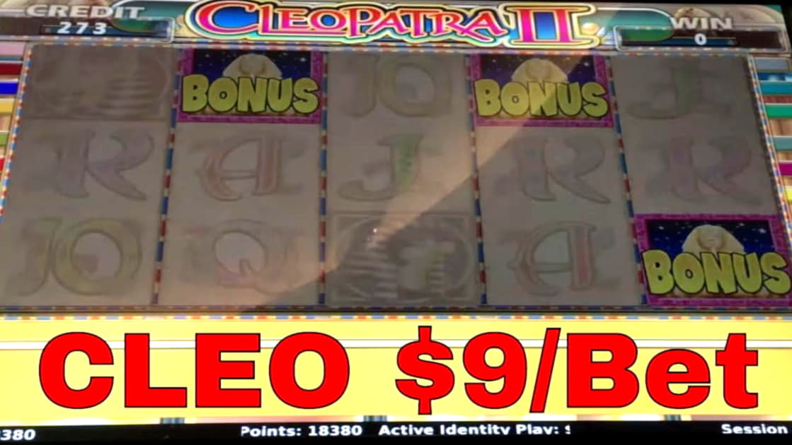 165 Free Spins at Thebes Casino